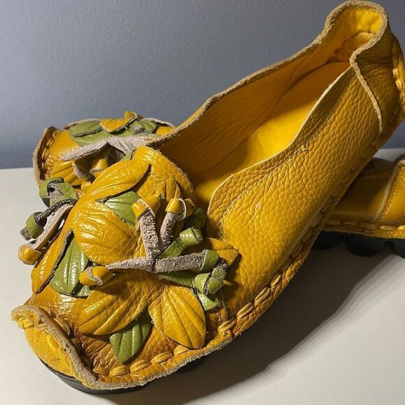 Socofy Genuine Leather Handmade Flower Loafers Sz 250 - Picture 1 of 7